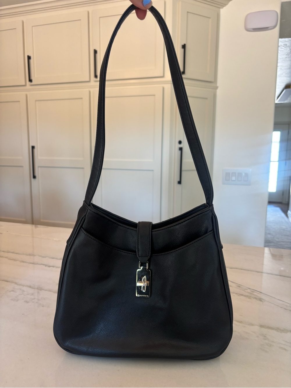 Liz Claiborne Vintage 90s Y2K Black Faux Leather Minimalist Hobo Shoulder Bag